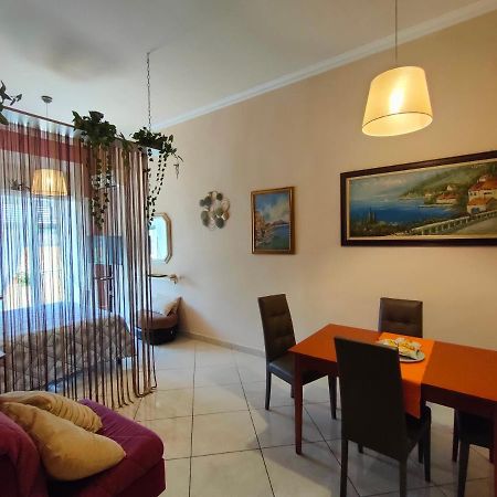 Madda'S Apartament Nápoly Kültér fotó